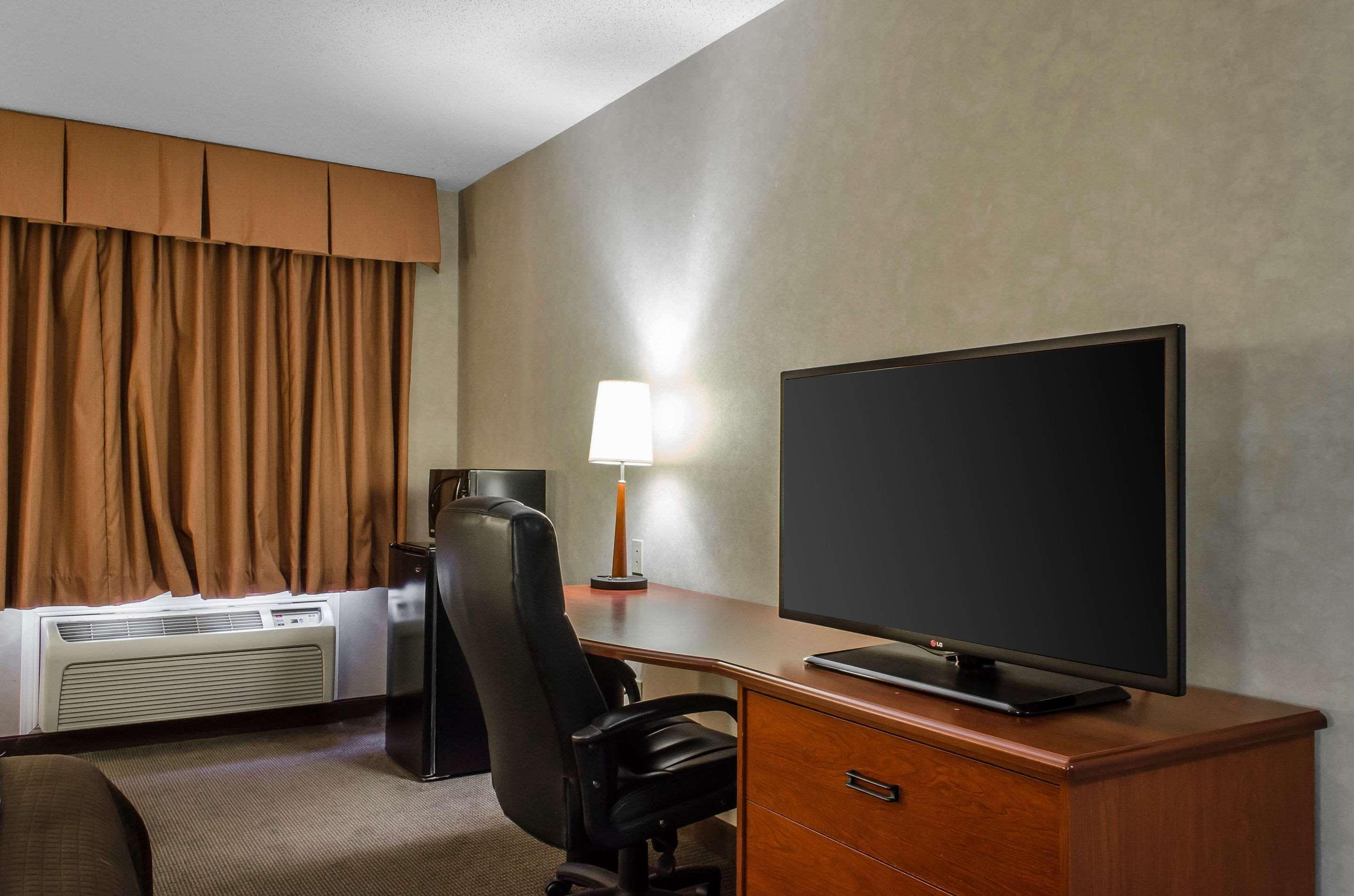 Sleep Inn & Suites Ронкс Экстерьер фото