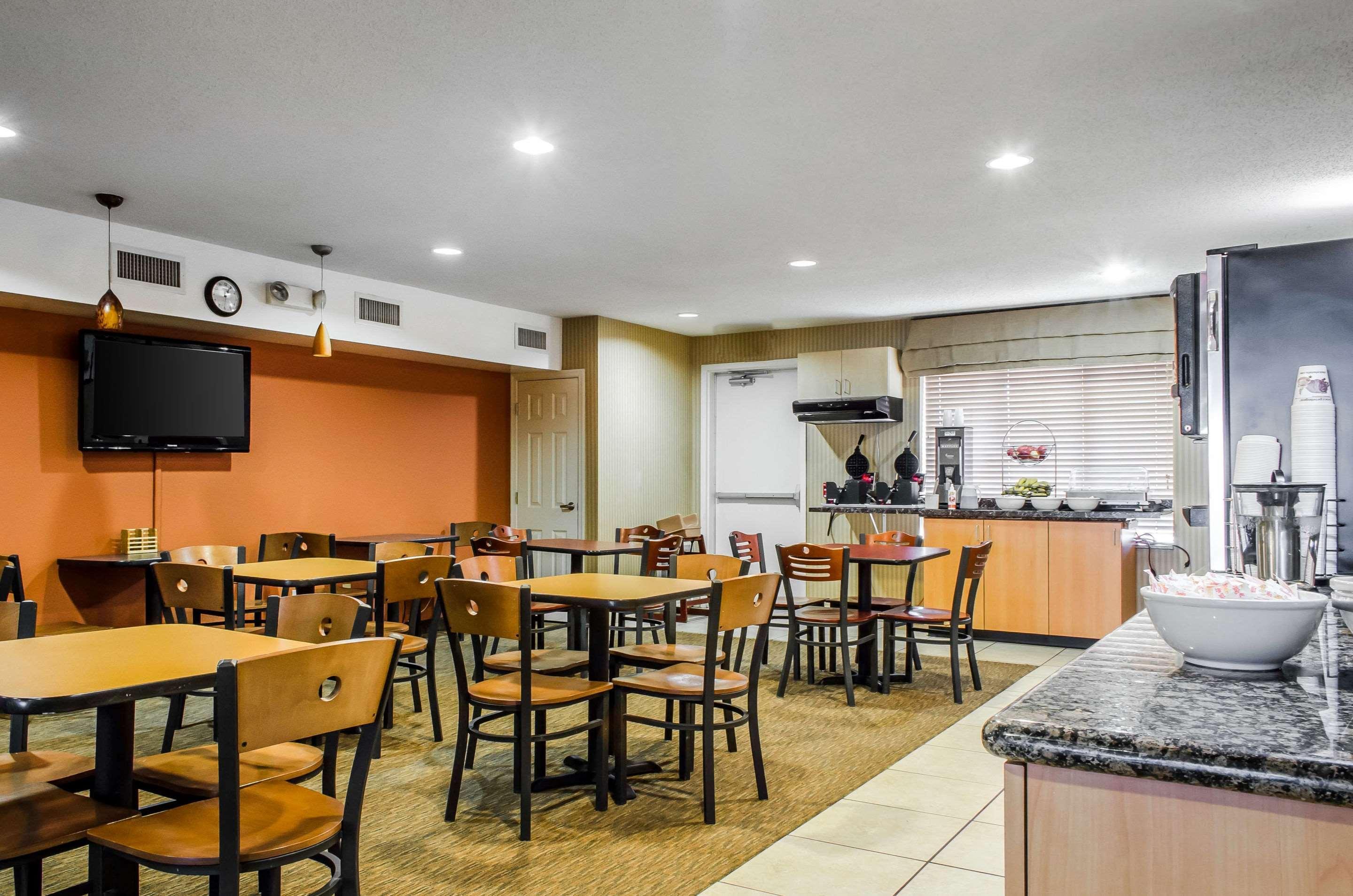 Sleep Inn & Suites Ронкс Экстерьер фото