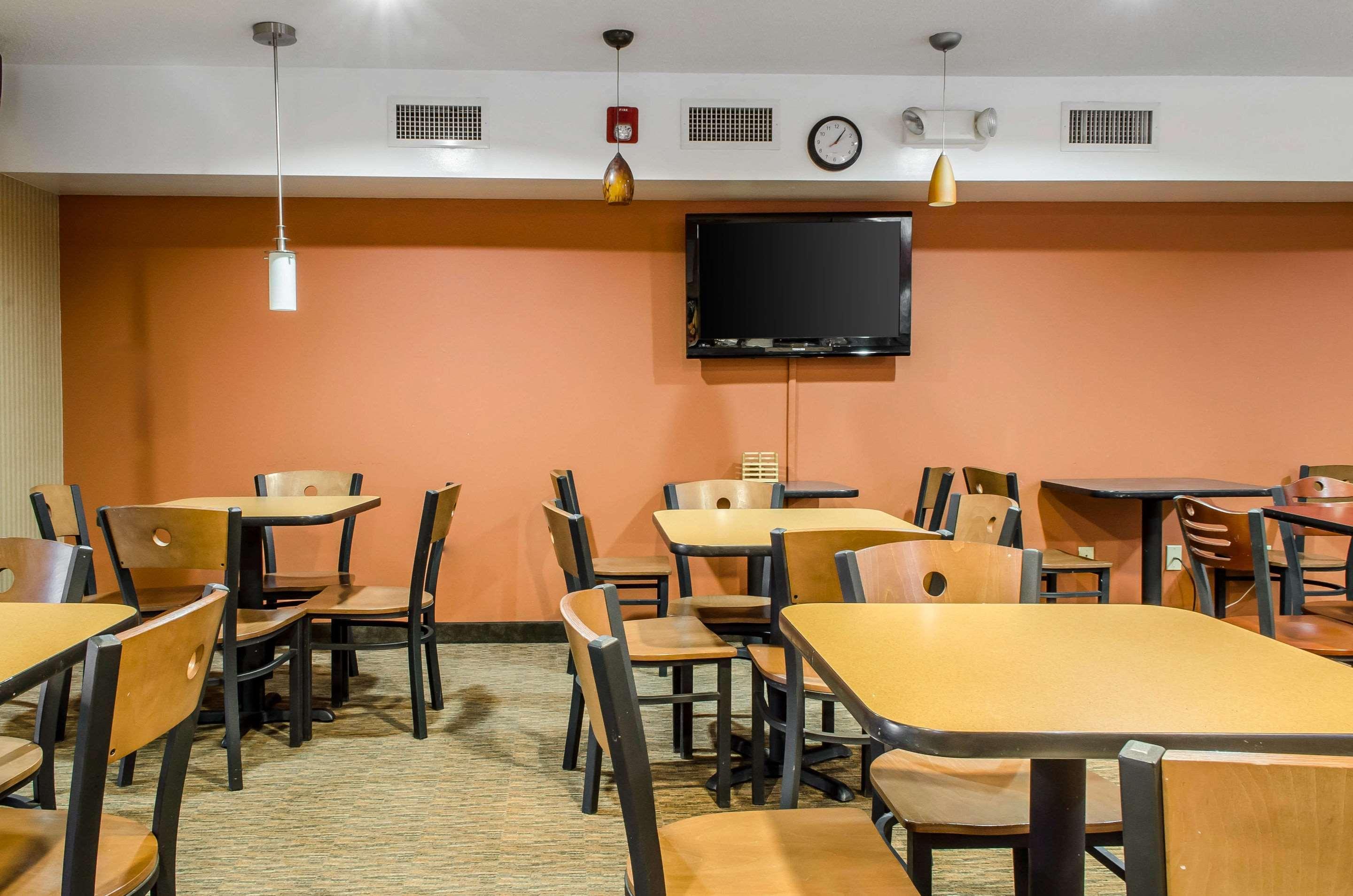 Sleep Inn & Suites Ронкс Экстерьер фото